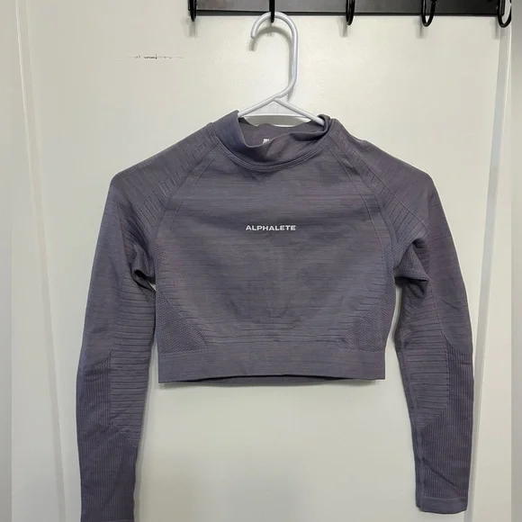 Alphalete Ozone Long Sleeve - Picture 2 of 8